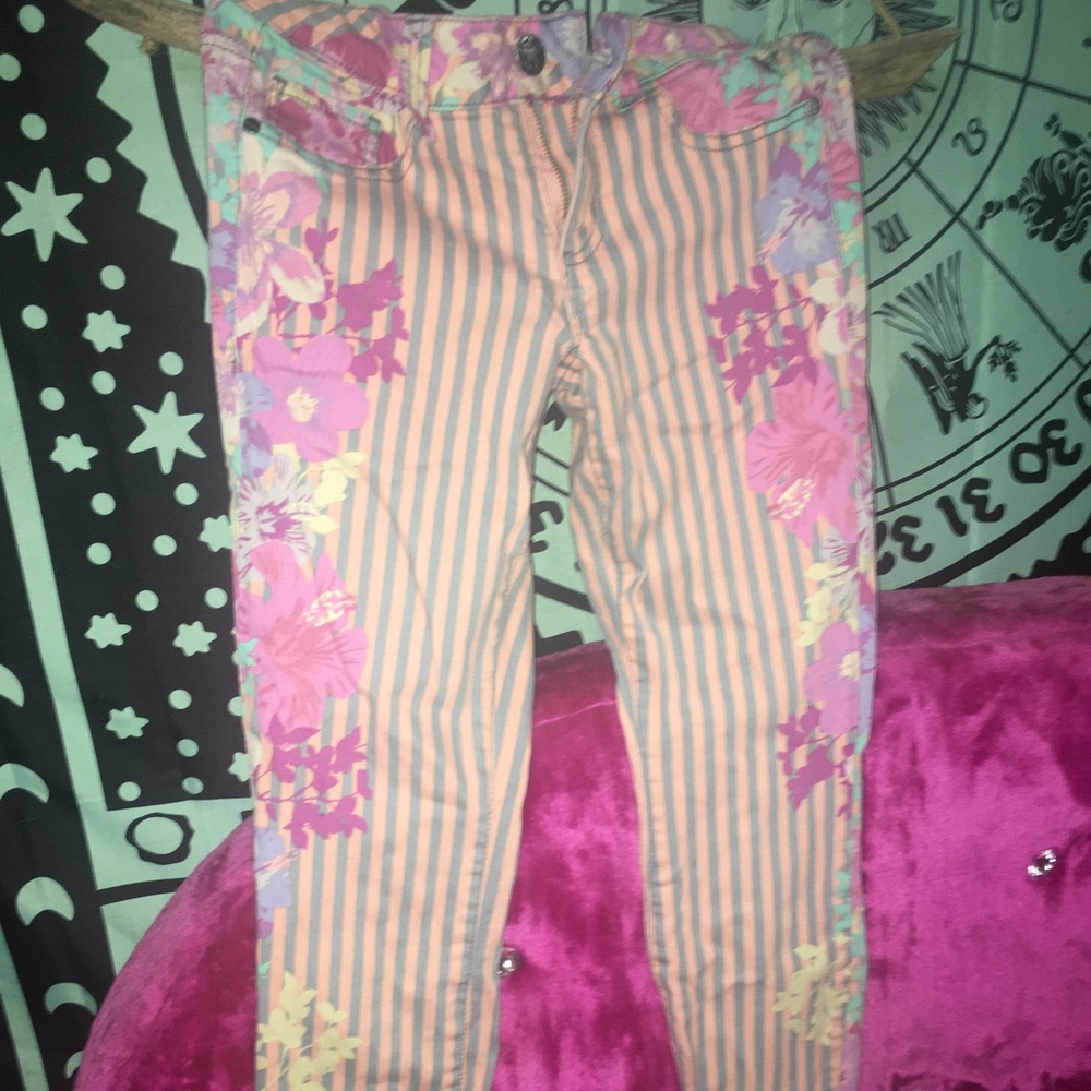 Floral striped Grane Juniors 5 Skinny Jeans EUC